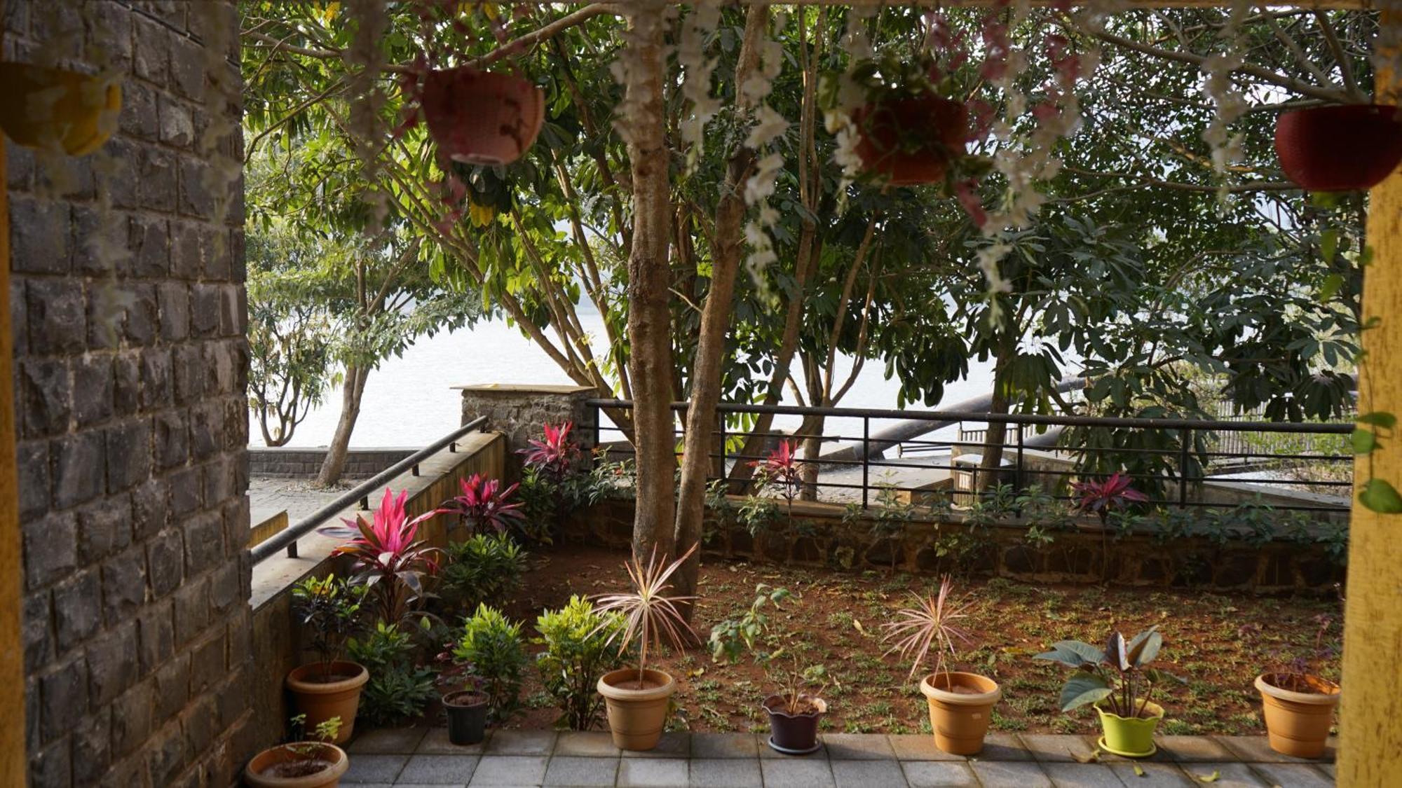 Appartement Portofino Treehouse à Lavasa Extérieur photo